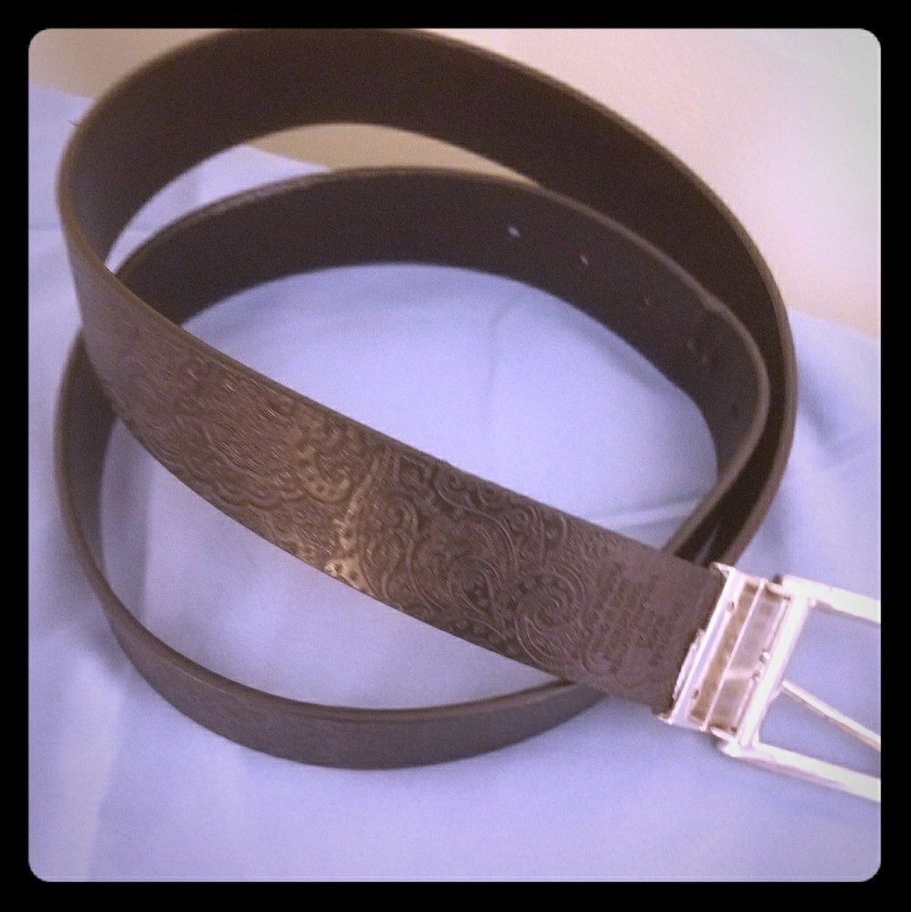 Robert Graham like new belt